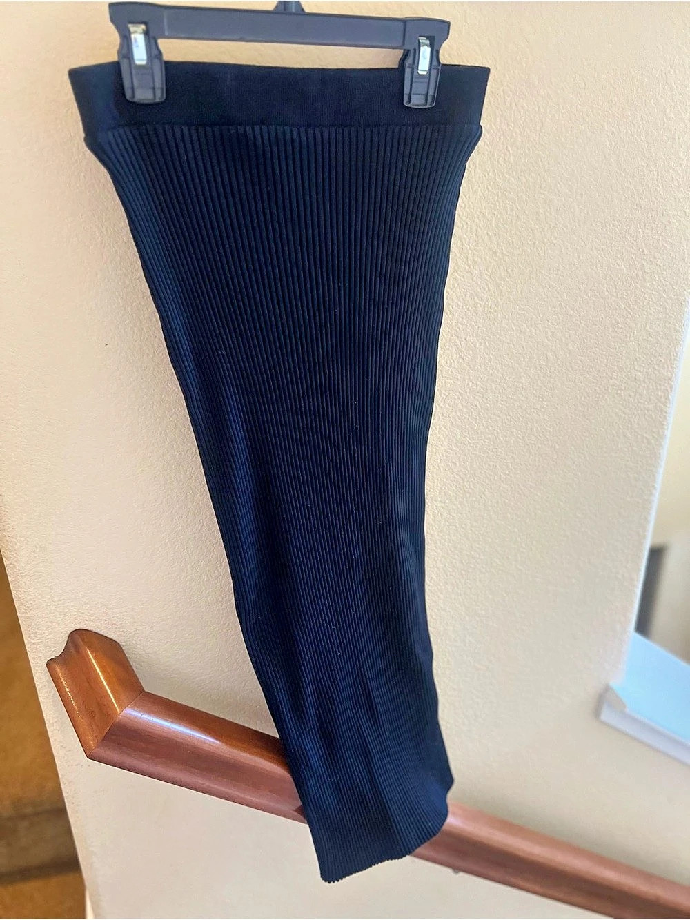 Zara Ribbed Knit Midi Skirt Black Size Medium